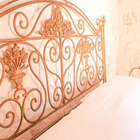 Masseria Semeraro لوكوروتوندو