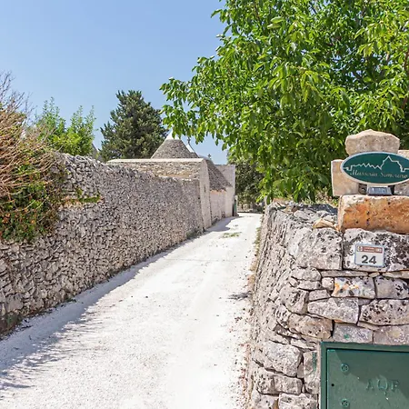 Masseria Semeraro * لوكوروتوندو